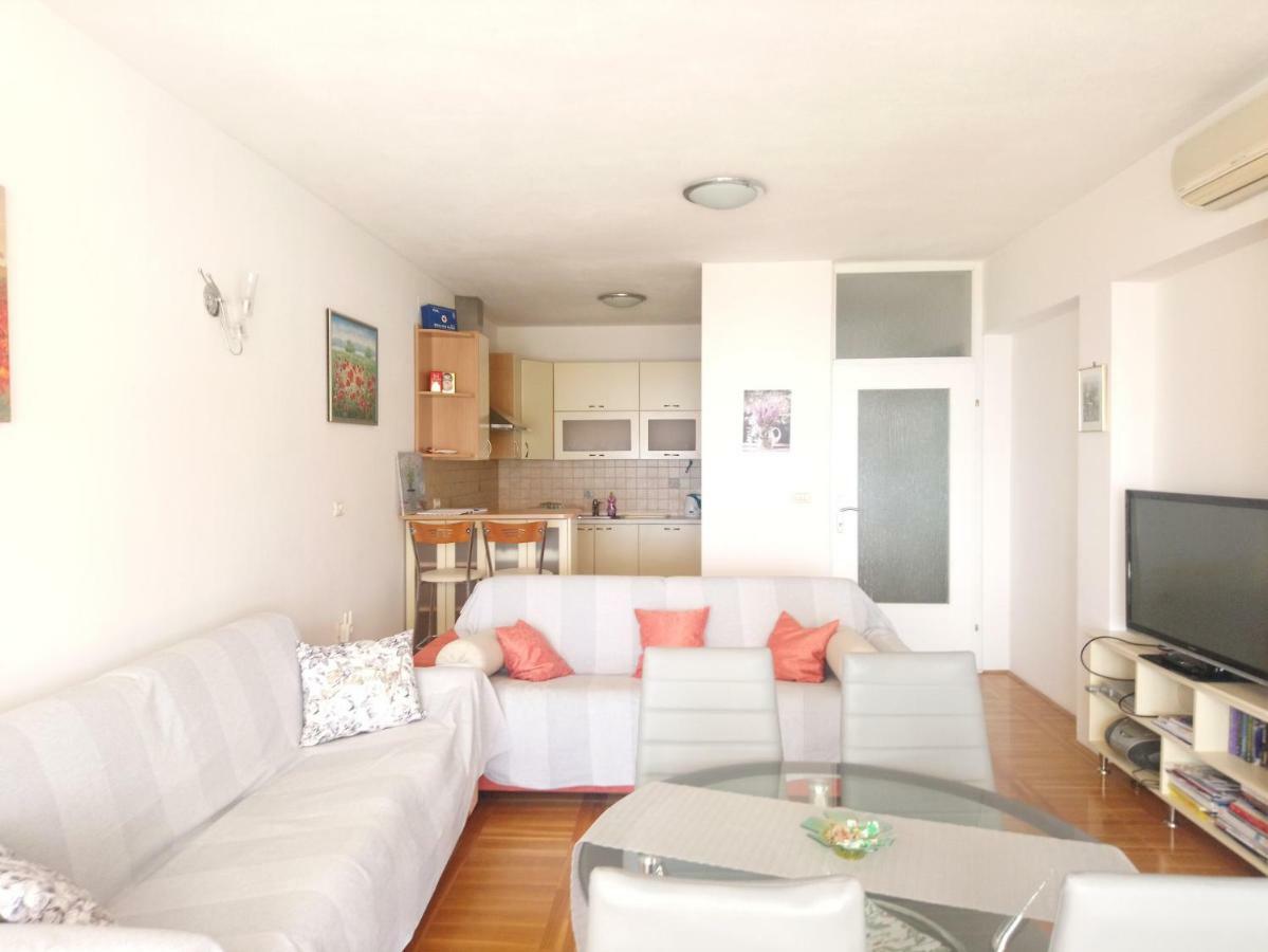 Bonavista Apartment
